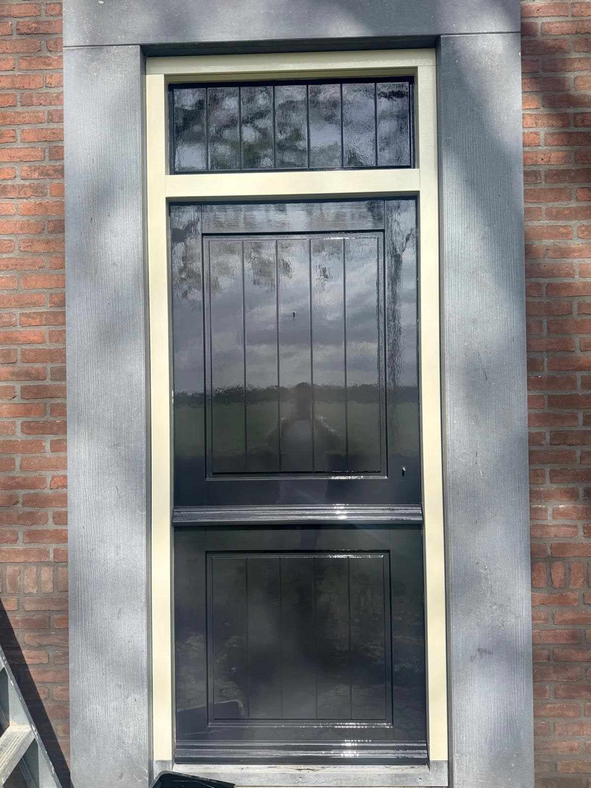 Kozijnen en deuren schilderen door Petar A.S.A.P.